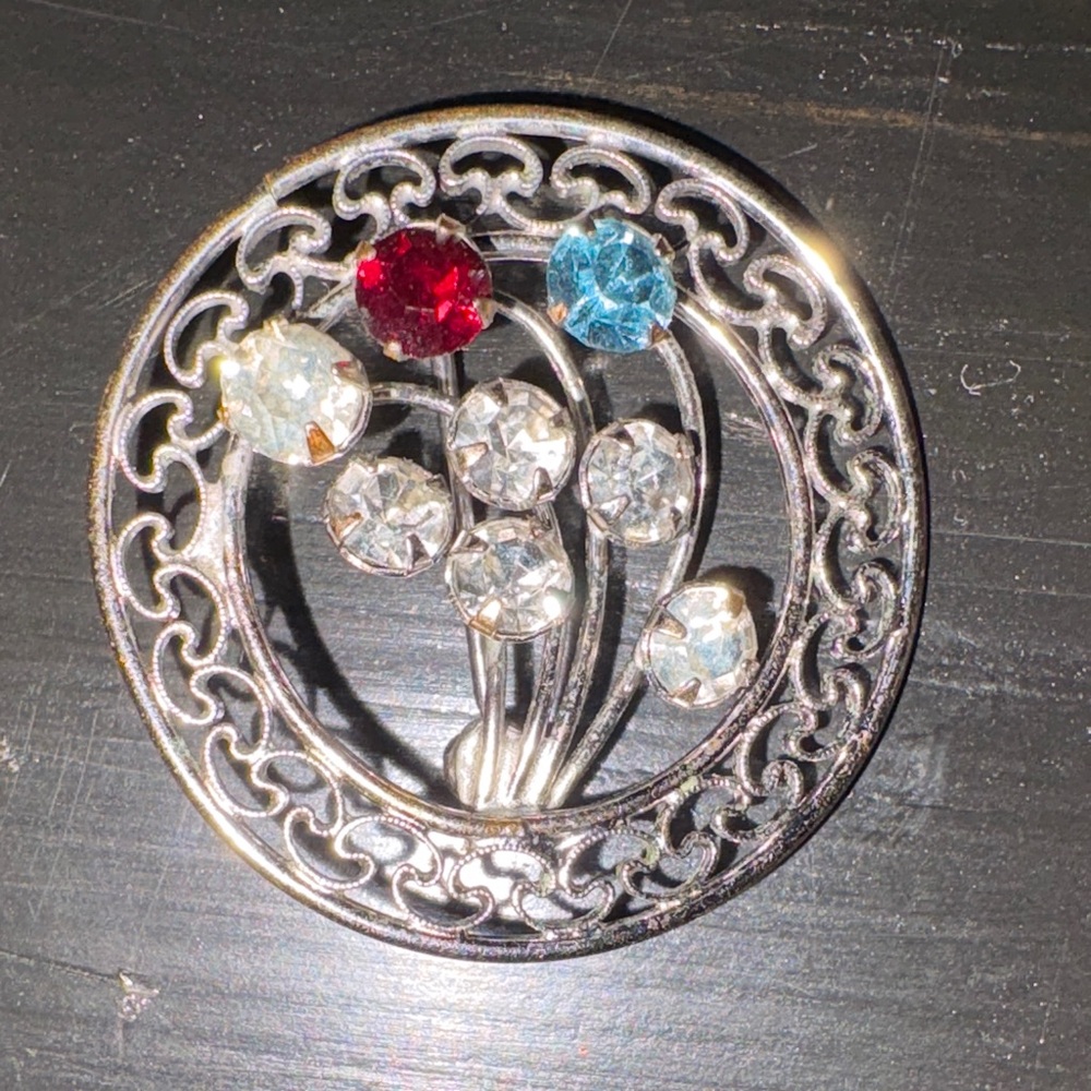 12k Gold Filled Carla Signed Flower Bouquet Brooch